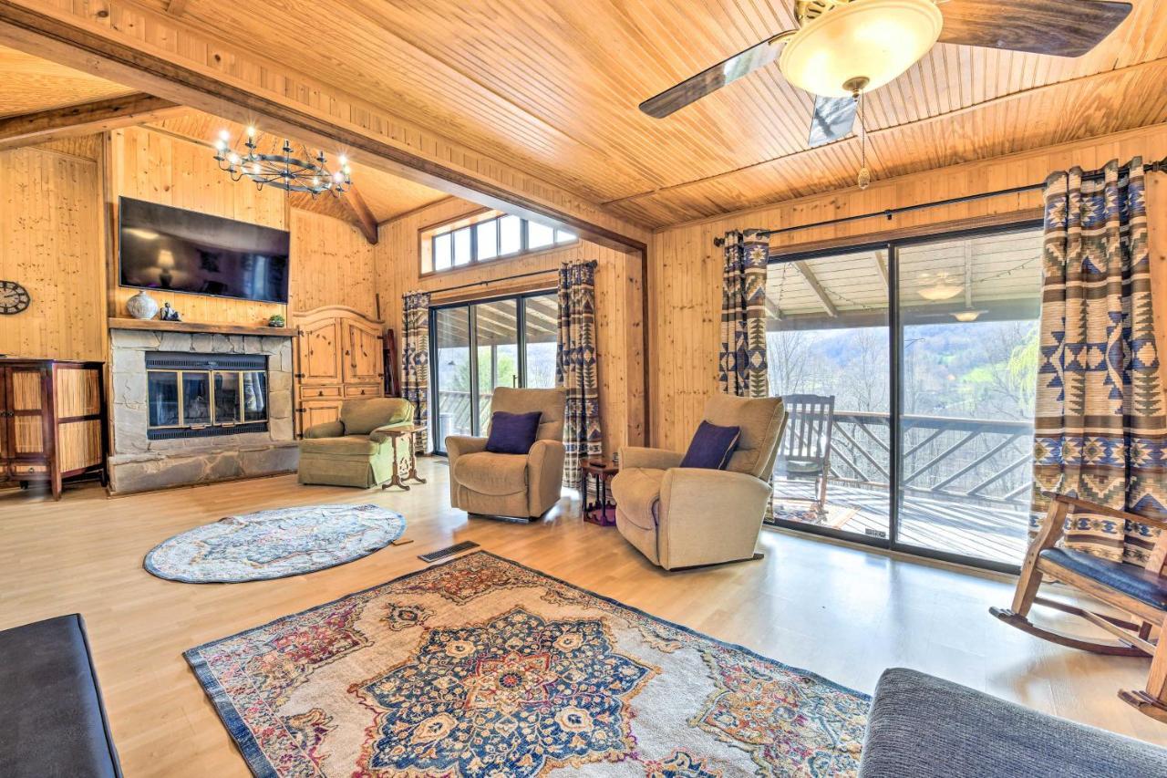 Best Location - Maggie Valley Cabin With Hot Tub! Bagian luar foto
